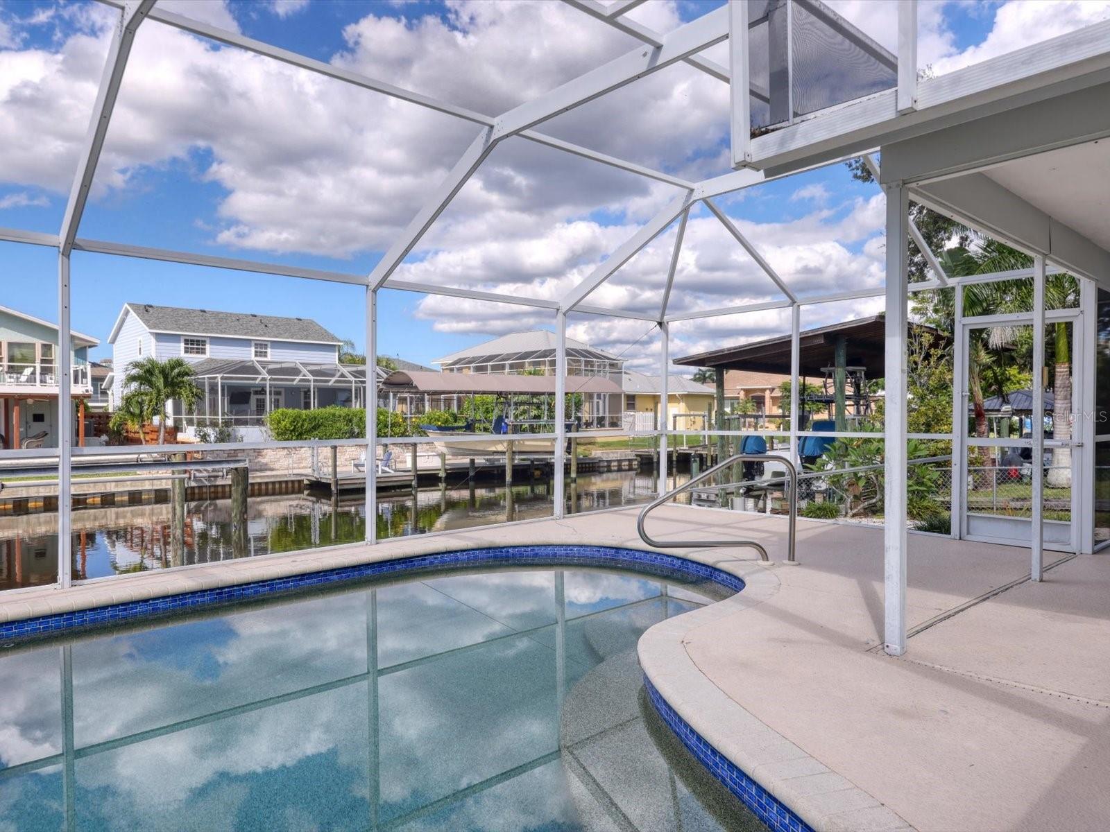 Image 28 of 38 For 4307 3rd Avenue Ne