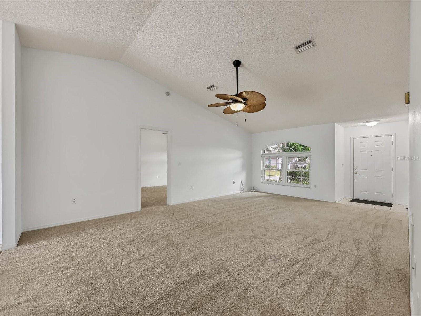 Image 5 of 38 For 4307 3rd Avenue Ne