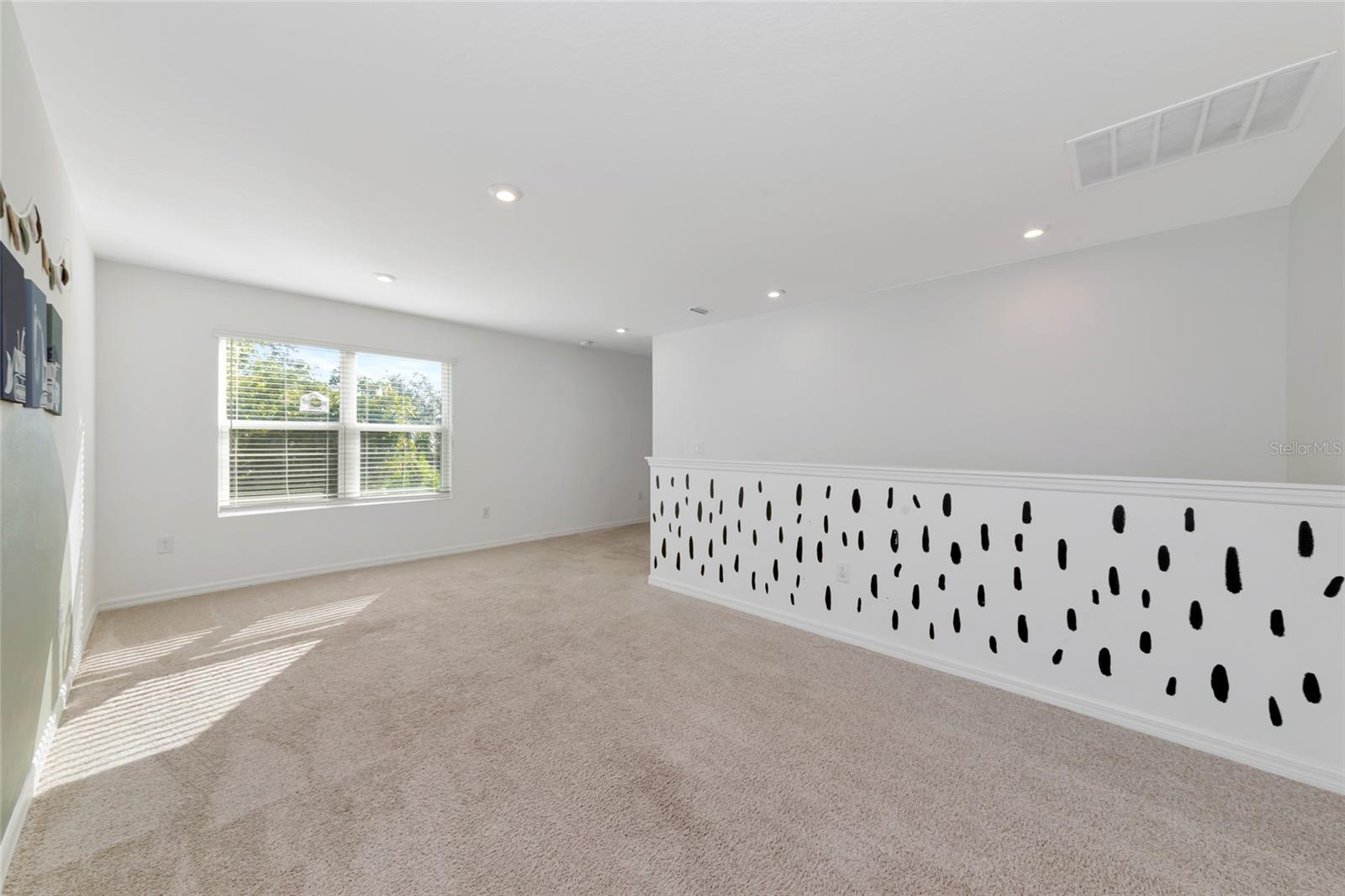 Image 25 of 68 For 6283 Springmont Loop