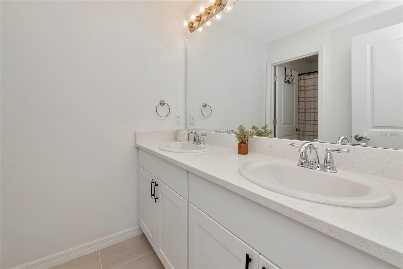 Image 42 of 68 For 6283 Springmont Loop