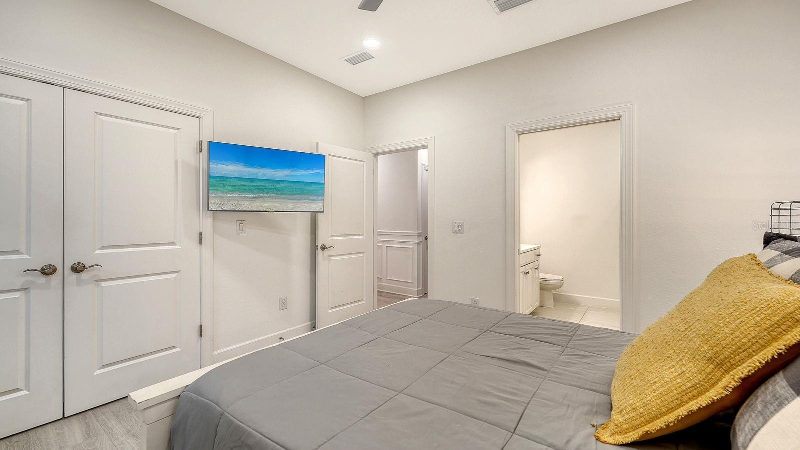 Image 31 of 46 For 4749 Zeno Court