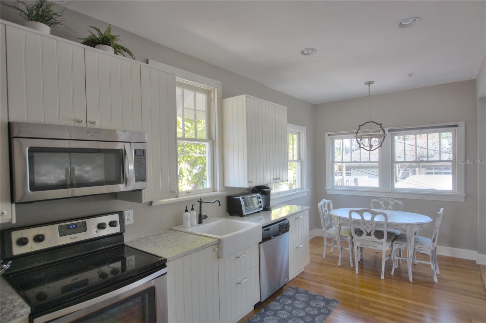 Image 4 of 12 For 835 7th Avenue S A