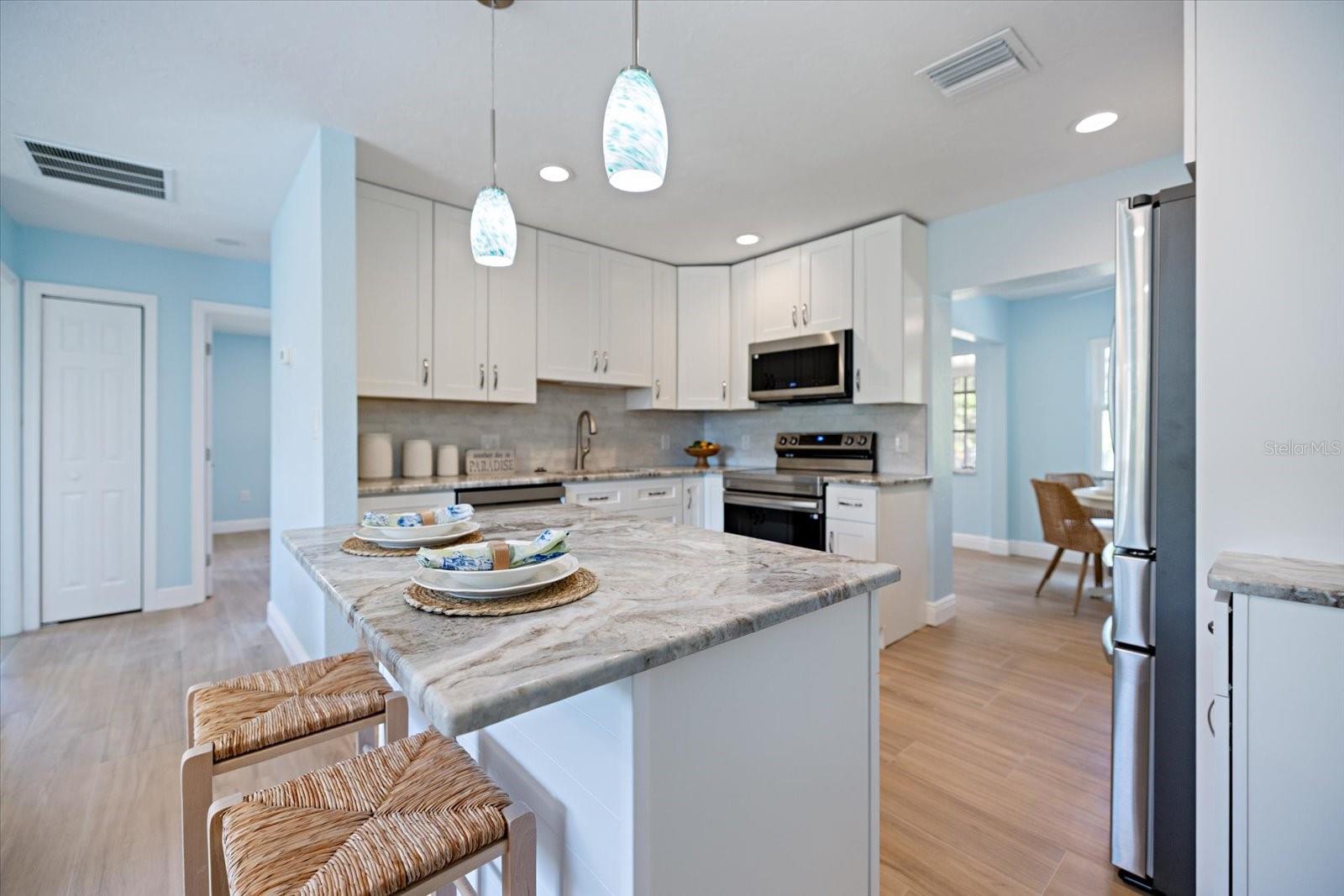 Image 20 of 56 For 810 Harvard Street