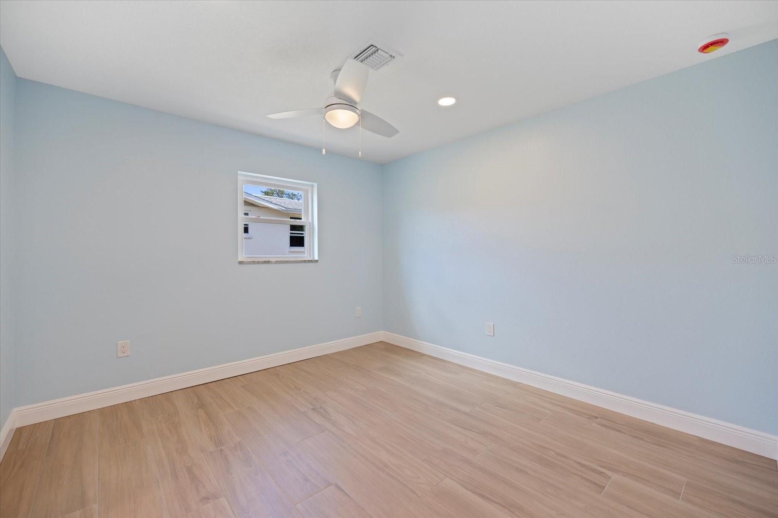 Image 27 of 56 For 810 Harvard Street