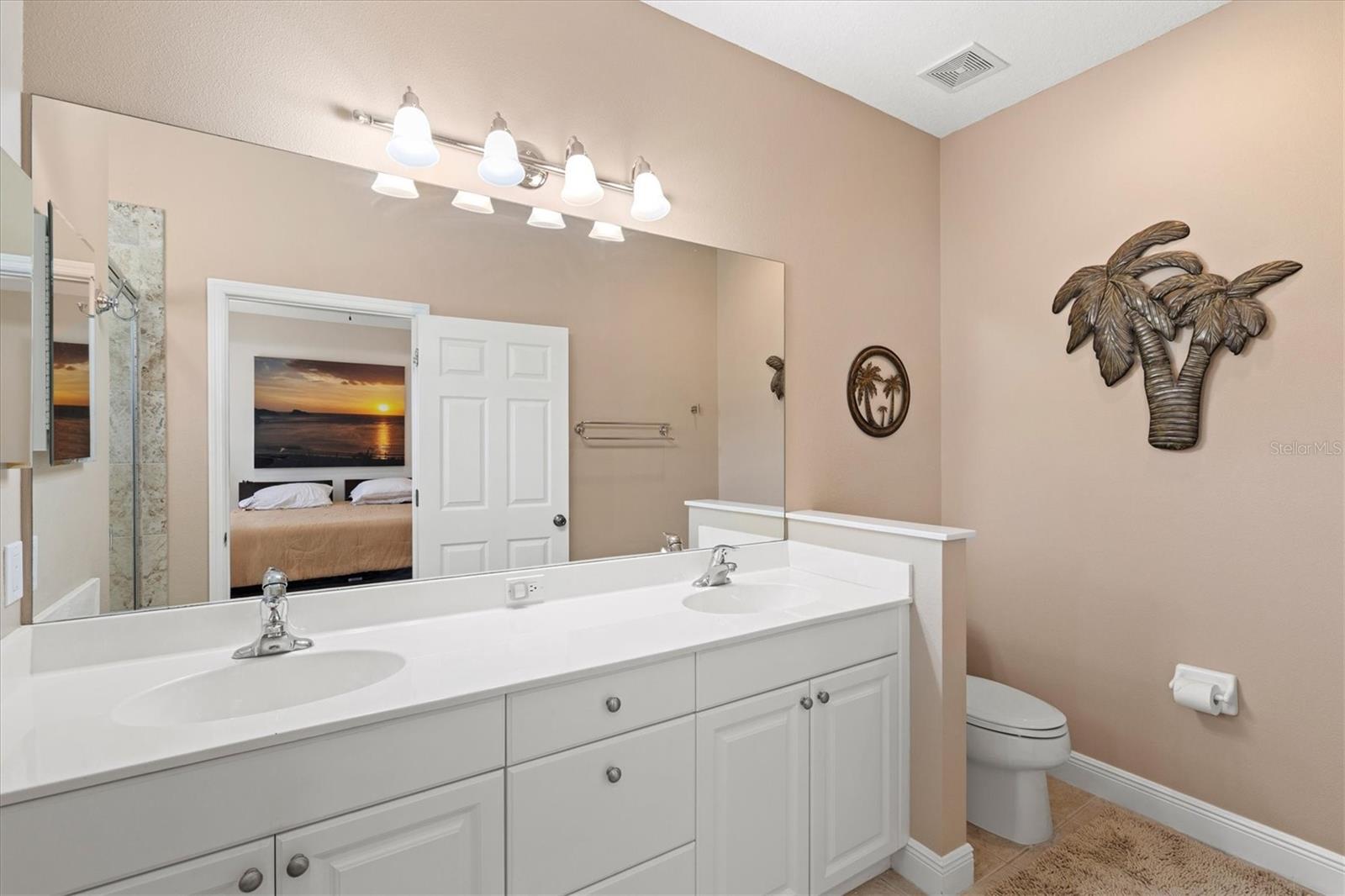 Image 30 of 72 For 5678 Duval Street