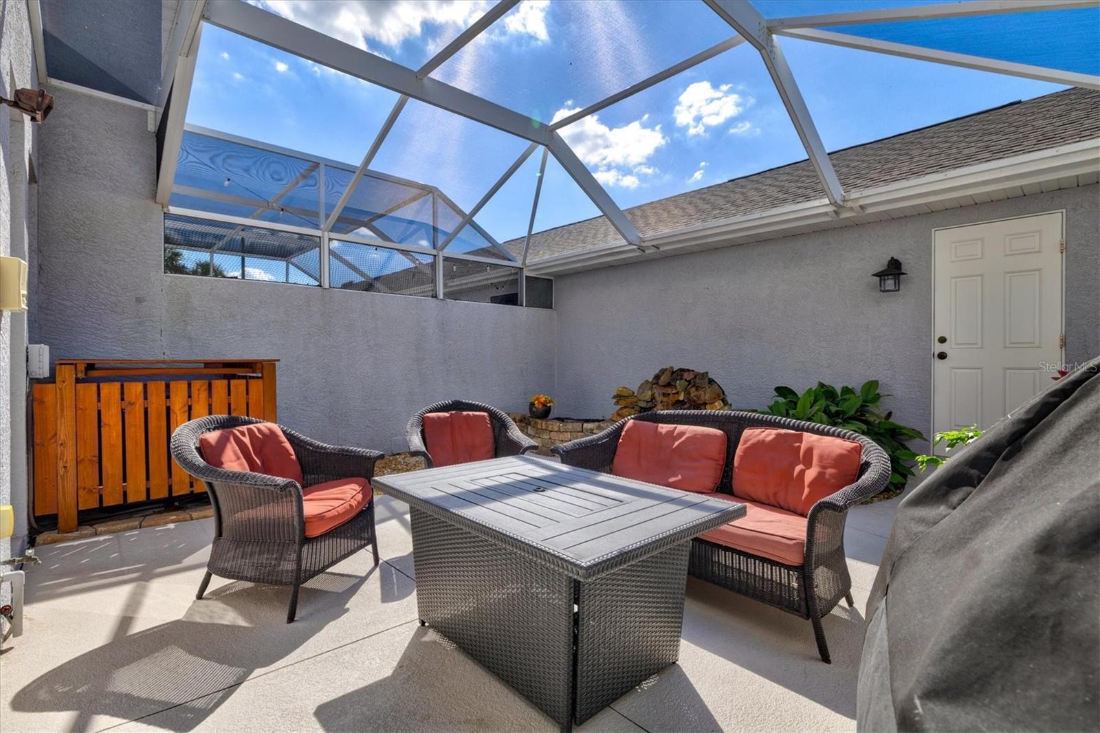 Image 38 of 72 For 5678 Duval Street