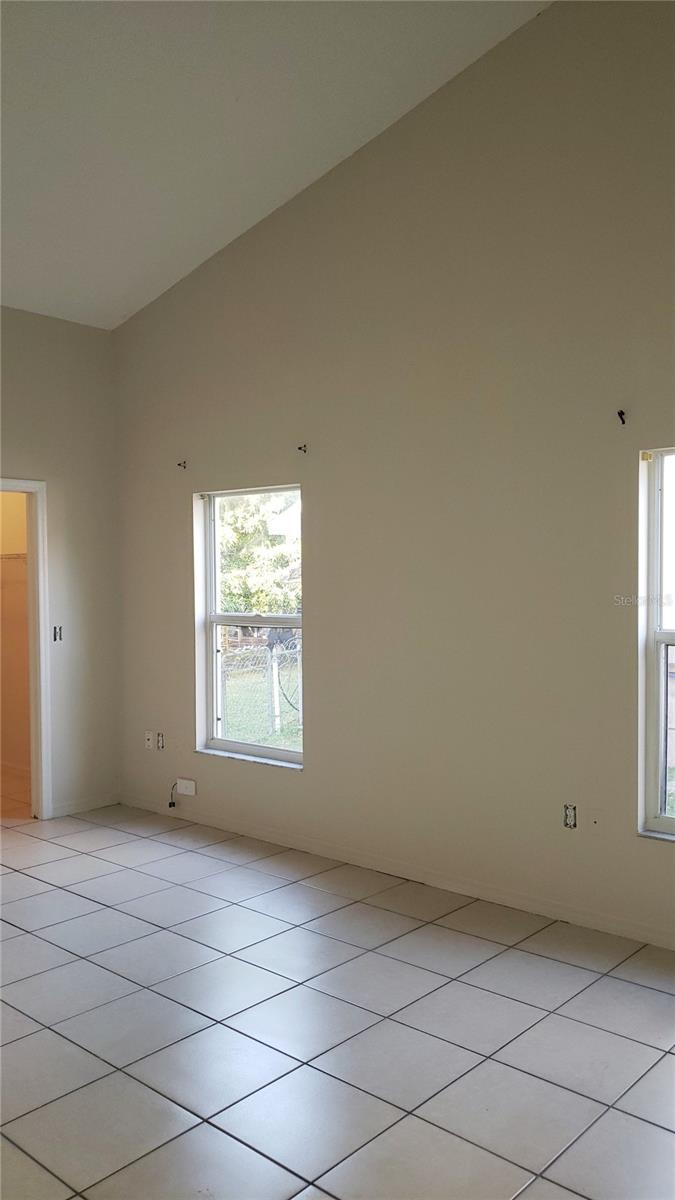 Image 6 of 14 For 3116 35th Avenue W