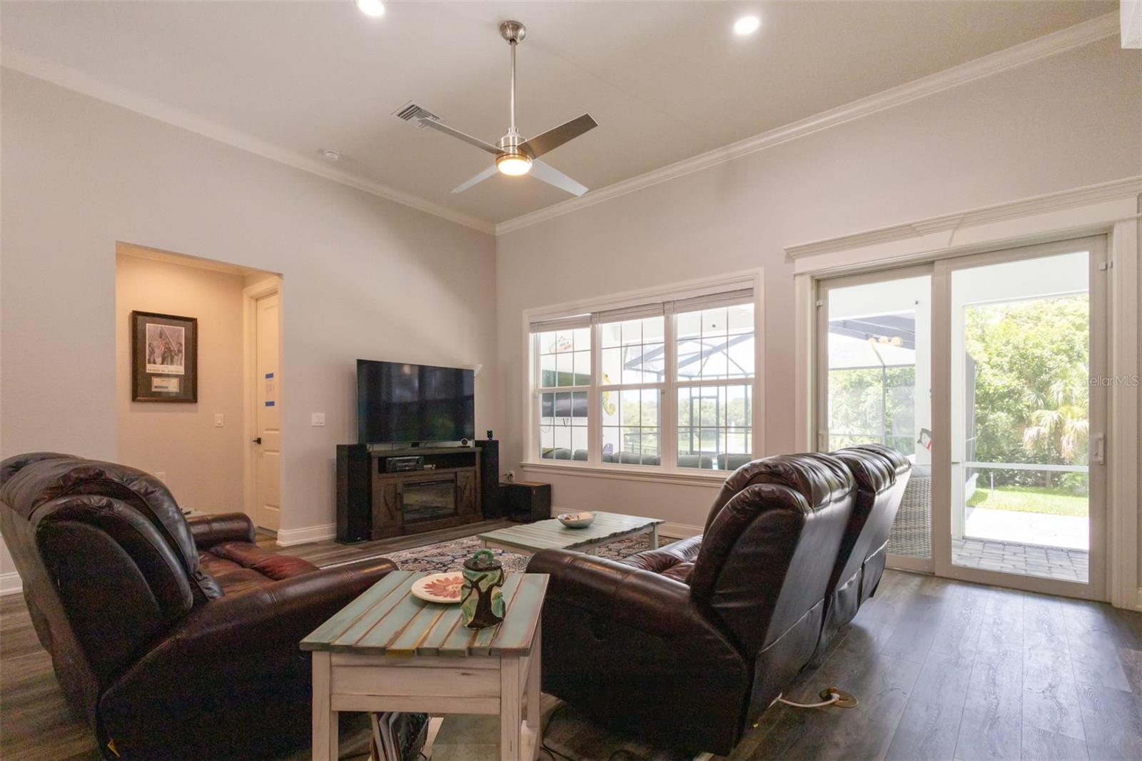 Image 18 of 29 For 5880 Imperialakes Boulevard