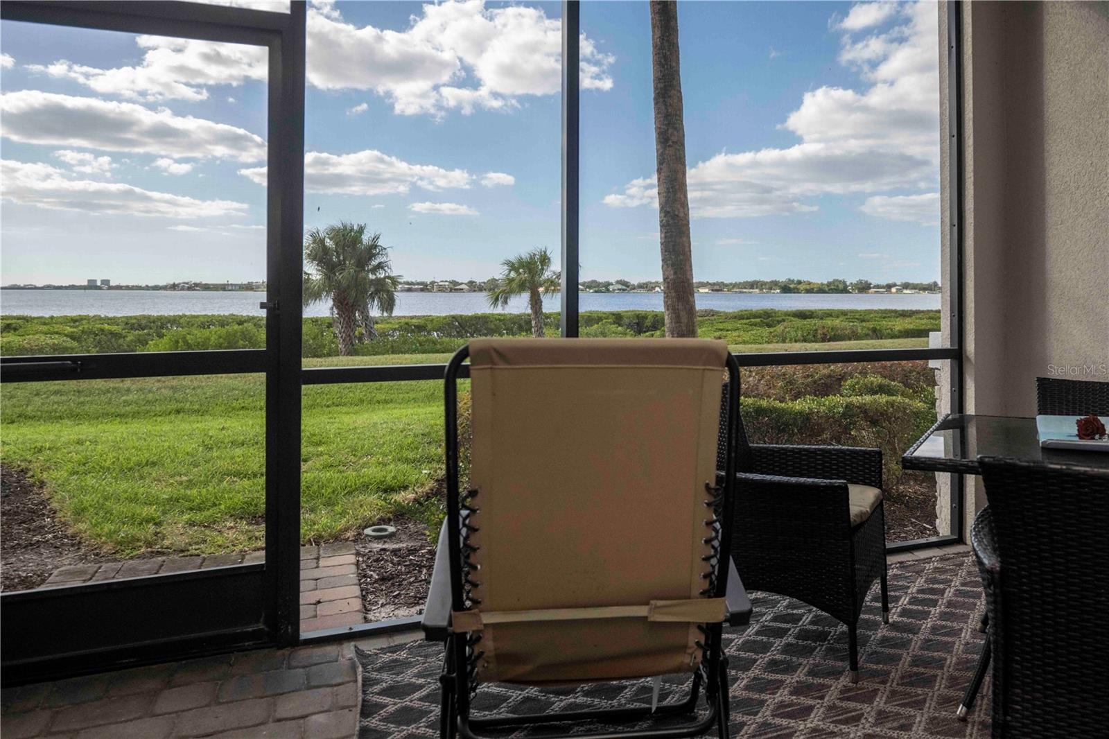 Image 3 of 38 For 1030 Tidewater Shores Loop 105