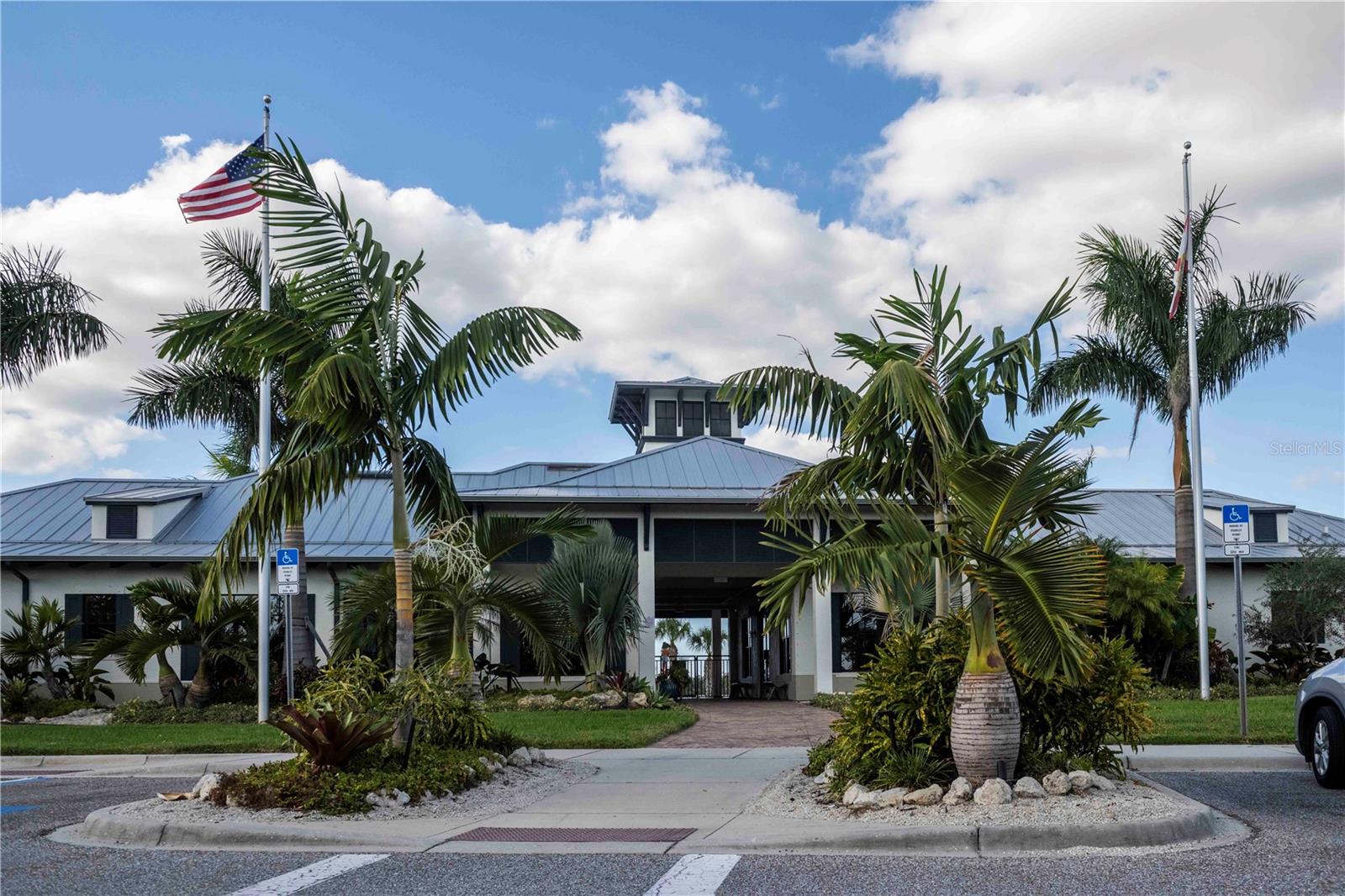 Image 30 of 38 For 1030 Tidewater Shores Loop 105