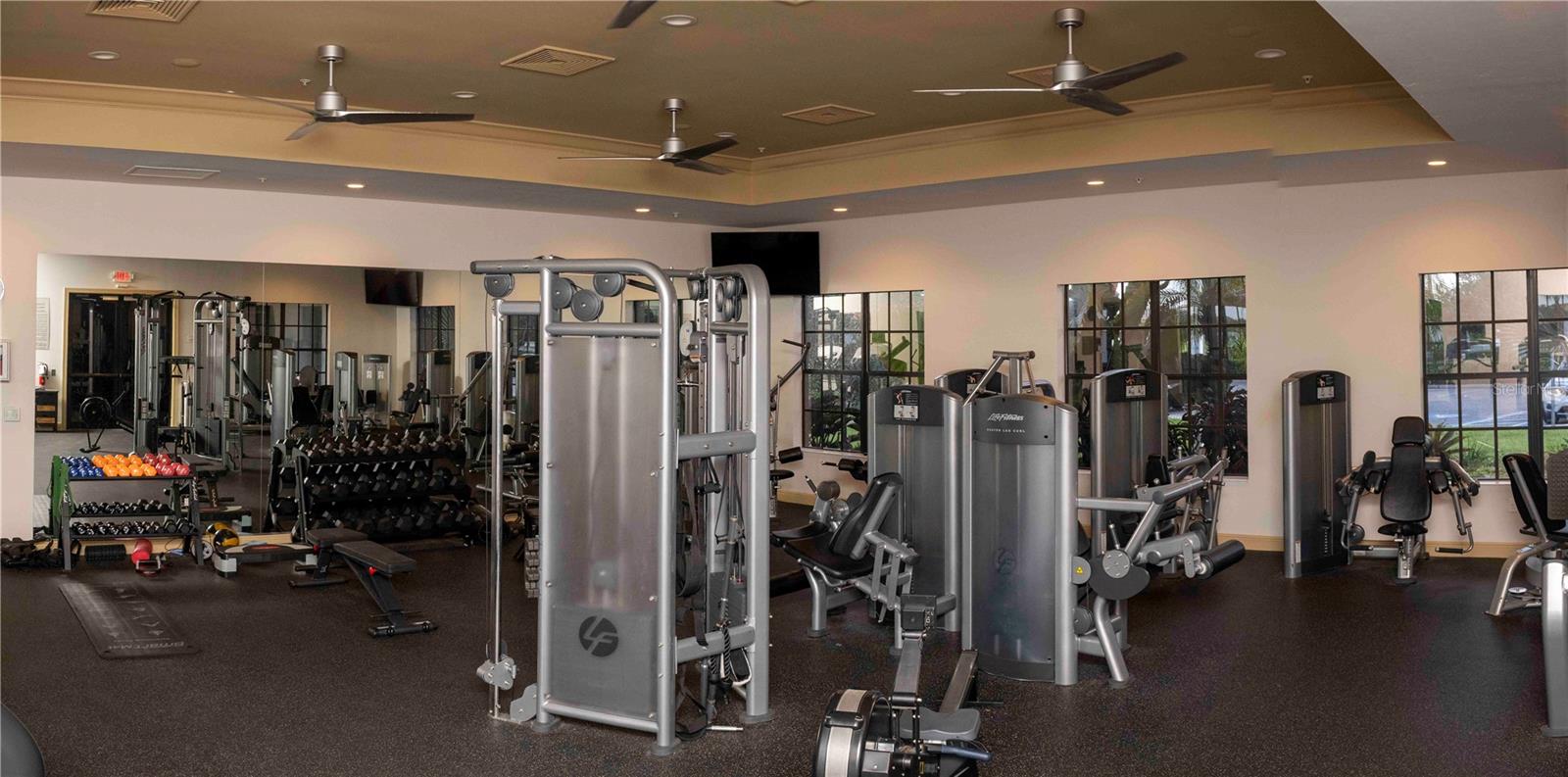 Image 32 of 38 For 1030 Tidewater Shores Loop 105