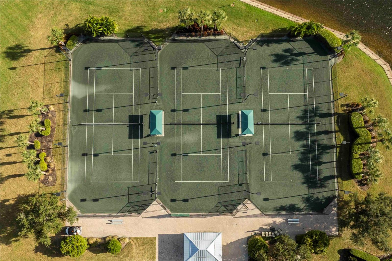 Image 34 of 38 For 1030 Tidewater Shores Loop 105