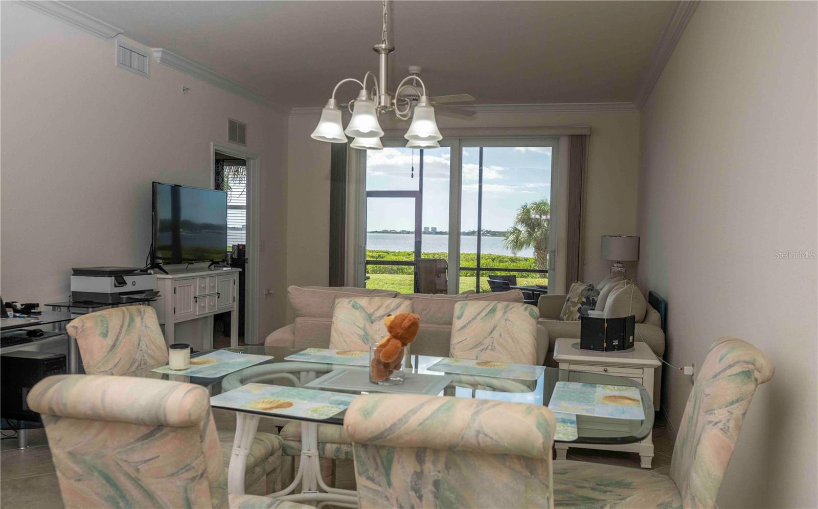 Image 9 of 38 For 1030 Tidewater Shores Loop 105