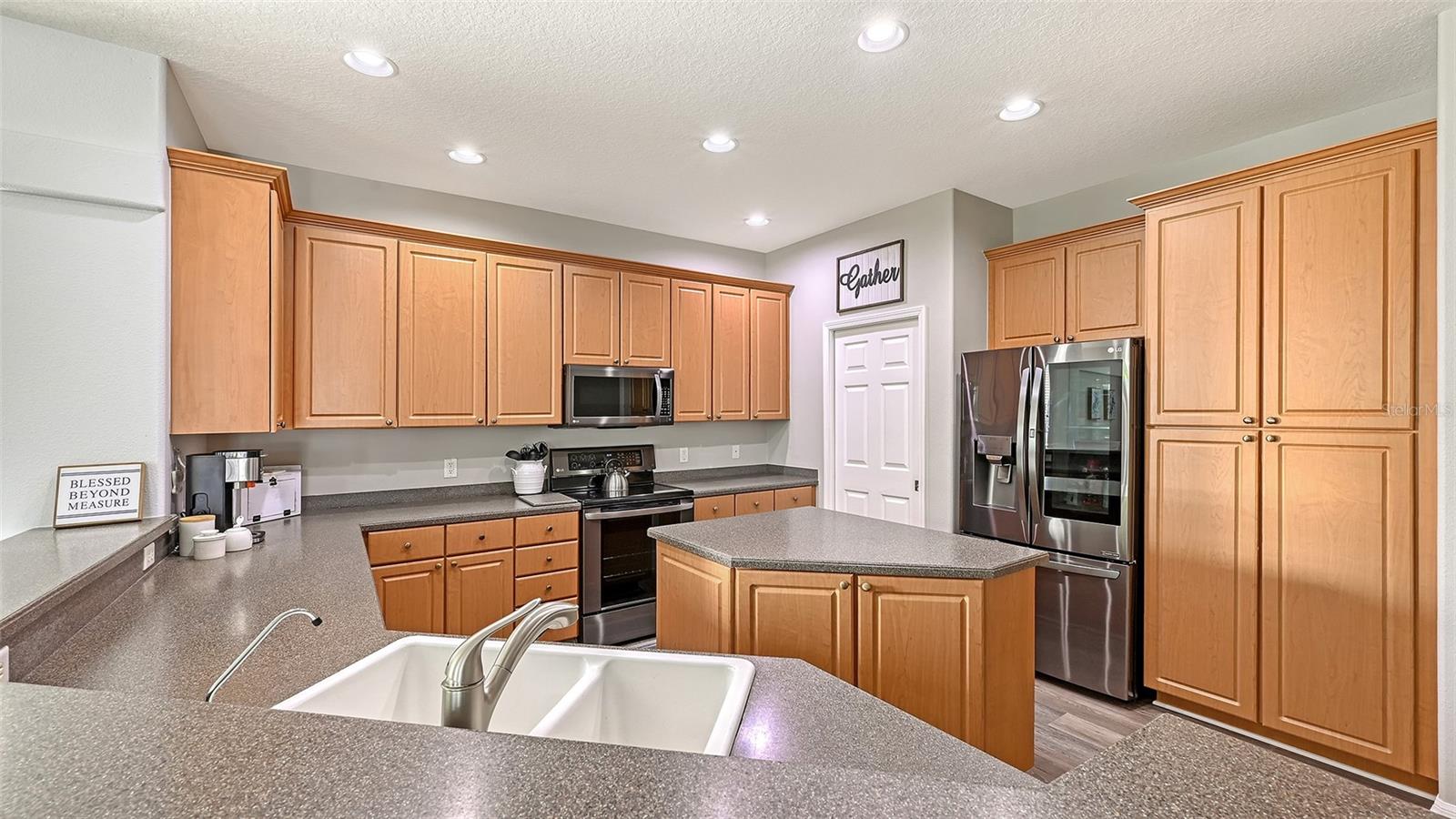 Image 15 of 64 For 12274 23rd Street E