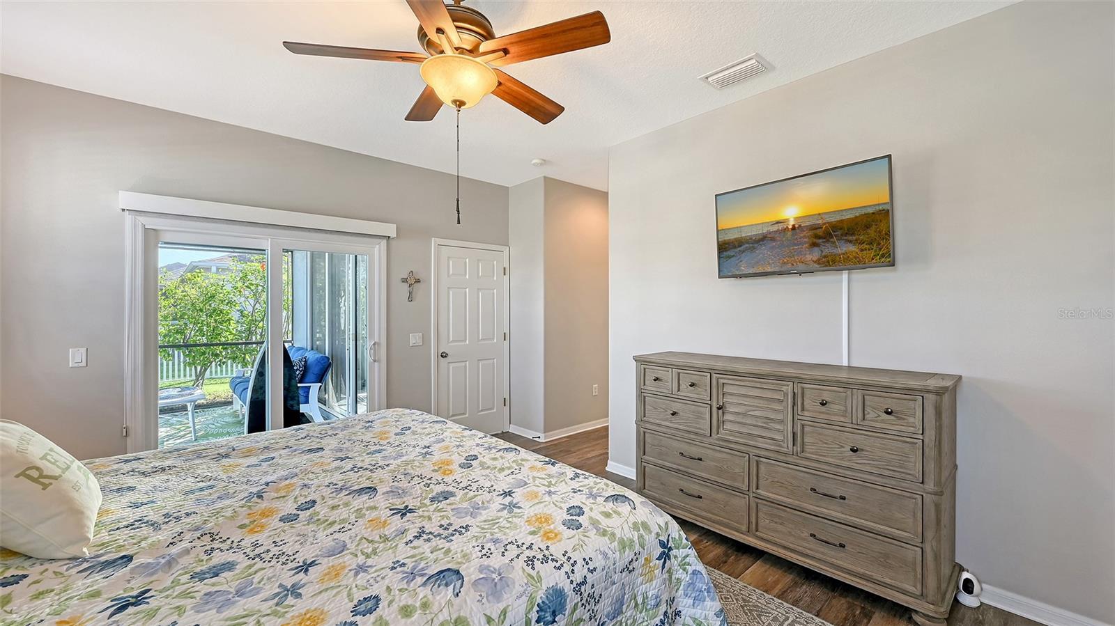 Image 18 of 64 For 12274 23rd Street E