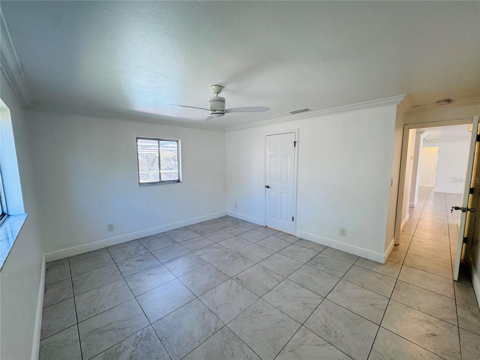 Image 24 of 51 For 2461 Woodland Circle