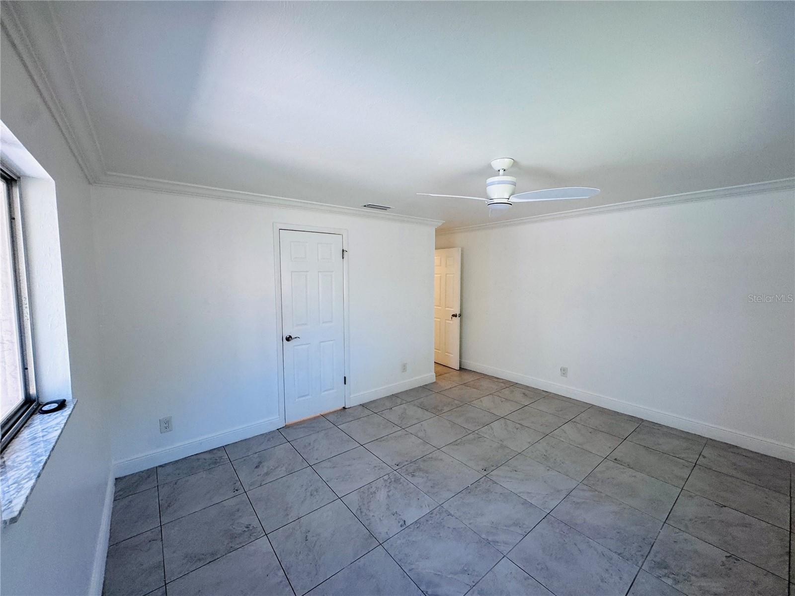 Image 25 of 51 For 2461 Woodland Circle