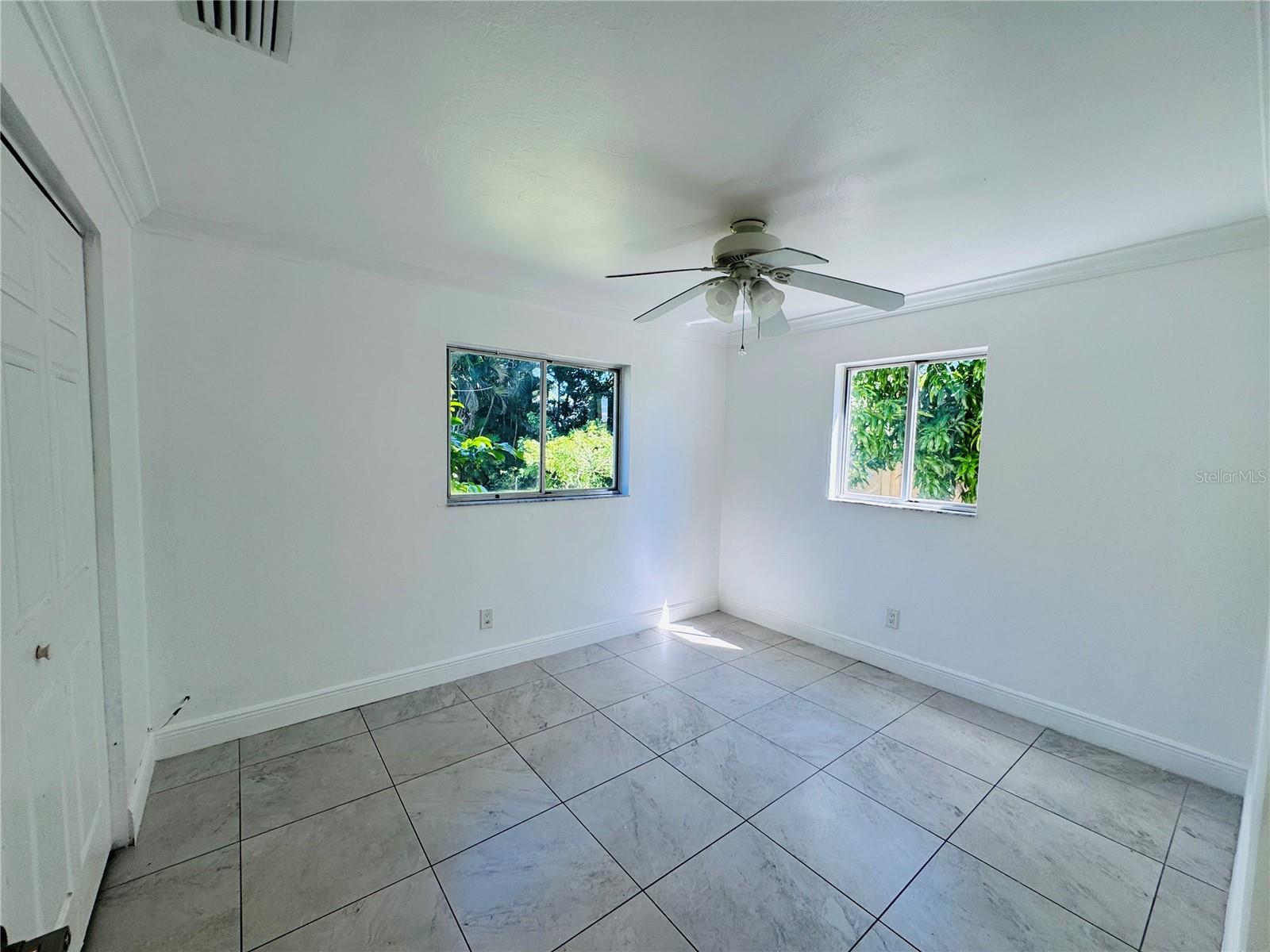 Image 29 of 51 For 2461 Woodland Circle