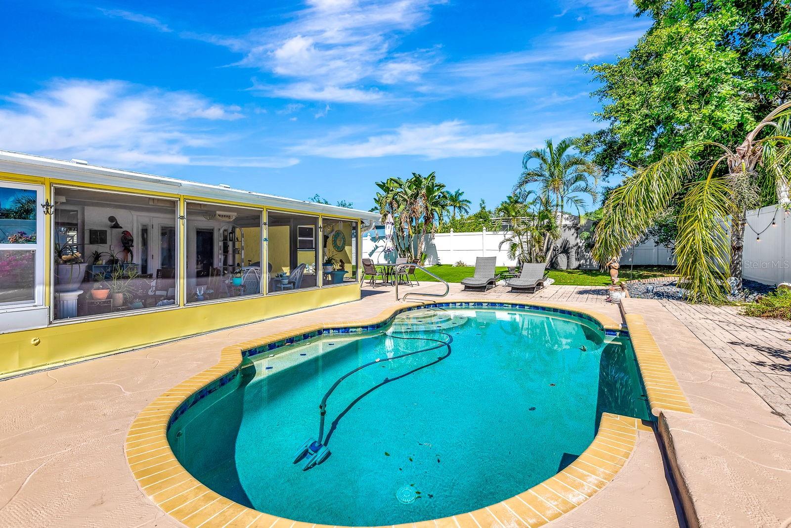 Image 33 of 38 For 2601 39th Street W