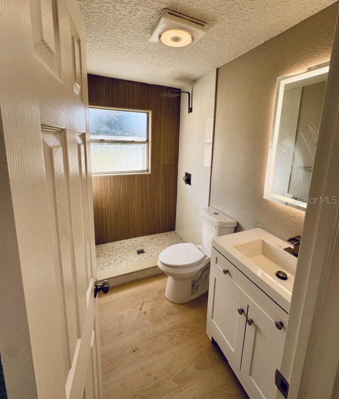 Image 19 of 22 For 4910 Huppel Avenue