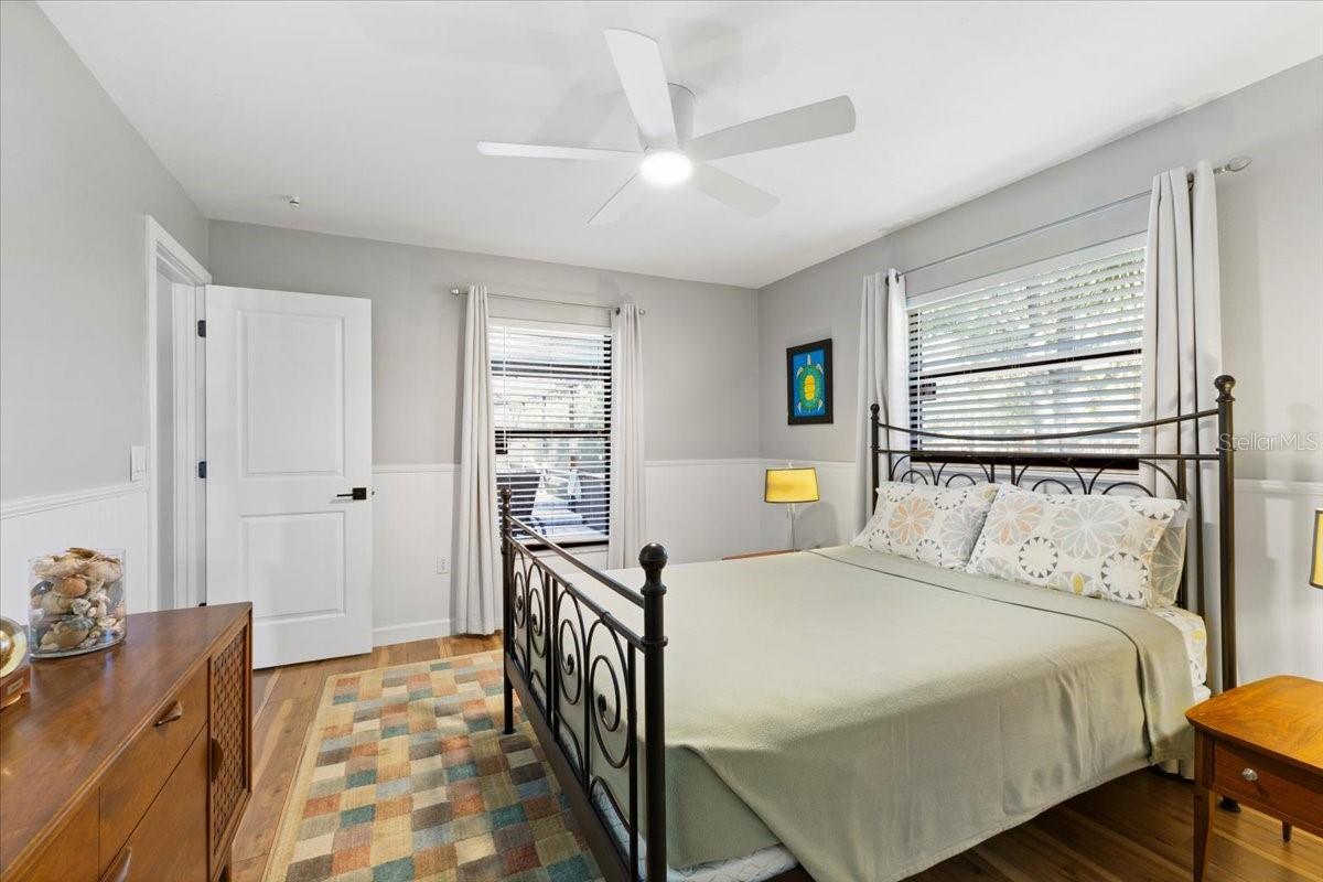 Image 18 of 45 For 606 136th Court E