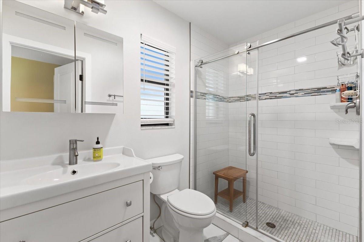 Image 19 of 45 For 606 136th Court E