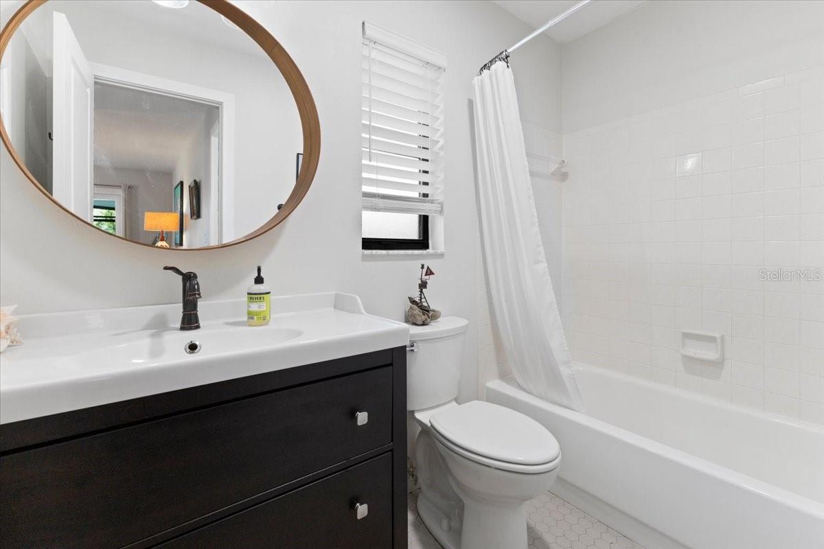 Image 24 of 45 For 606 136th Court E