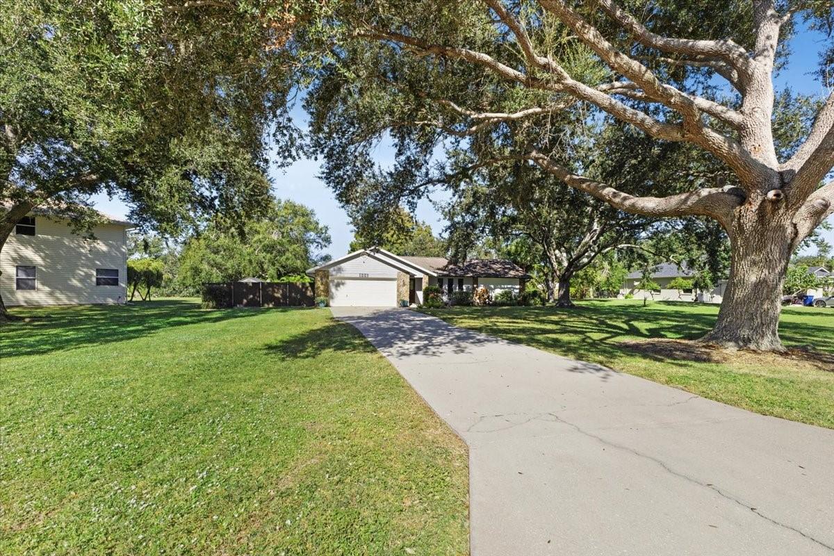 Image 3 of 45 For 606 136th Court E