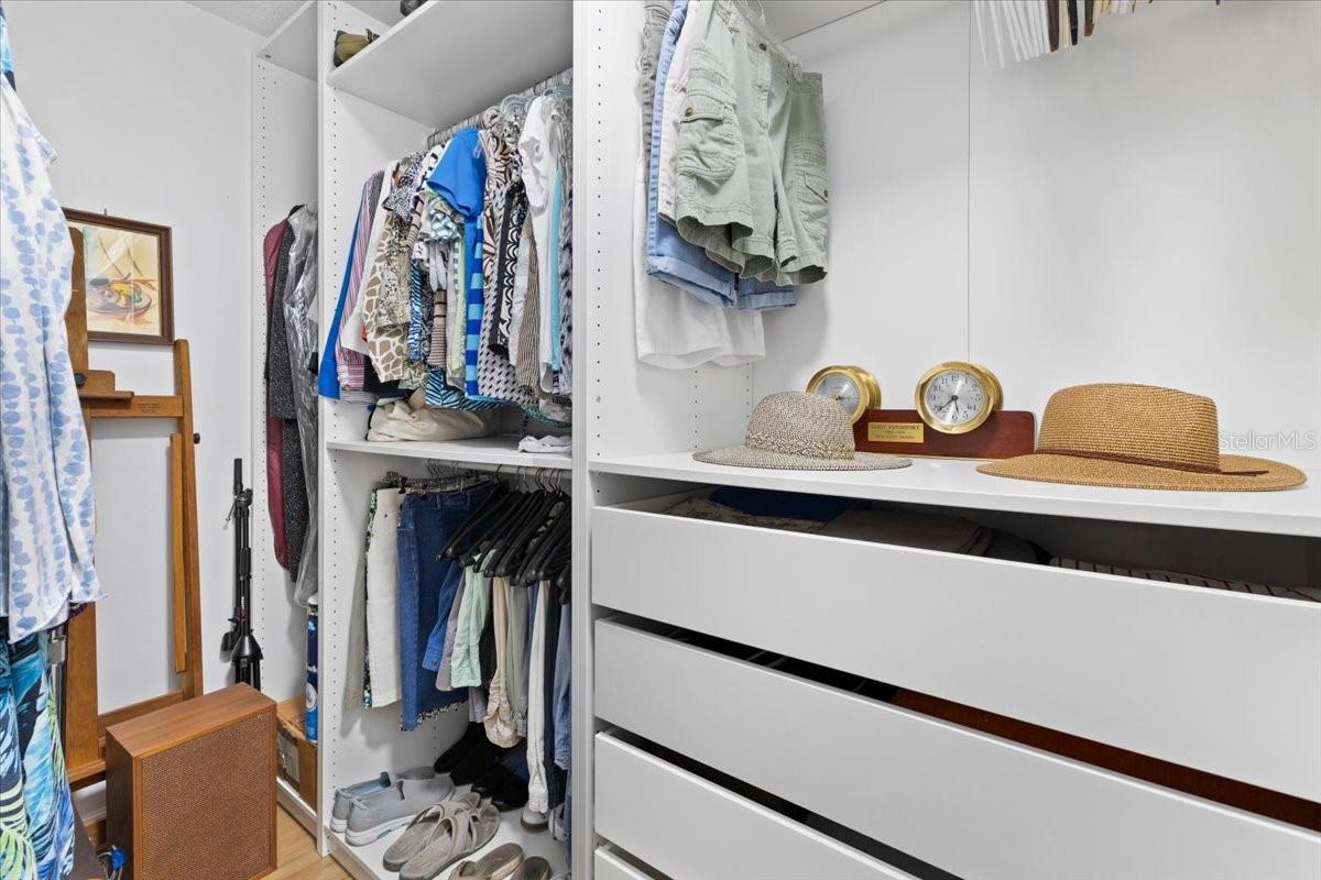 Image 32 of 45 For 606 136th Court E