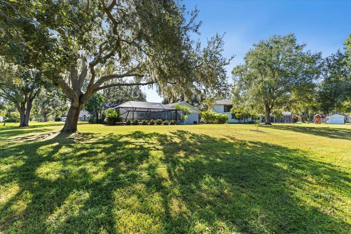 Image 36 of 45 For 606 136th Court E