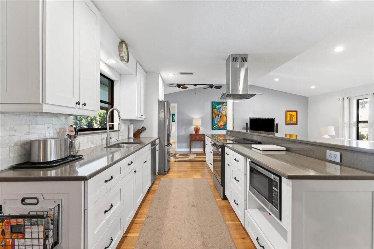 Image 4 of 45 For 606 136th Court E