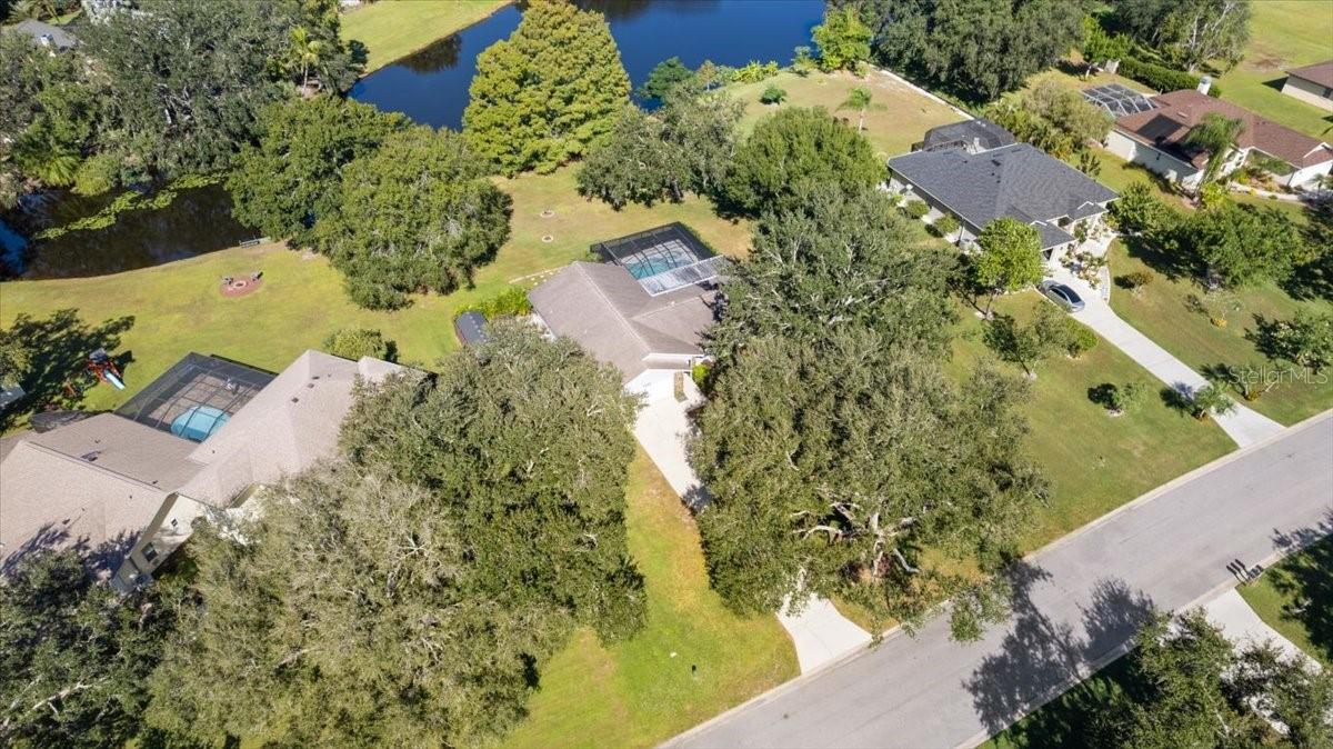 Image 41 of 45 For 606 136th Court E