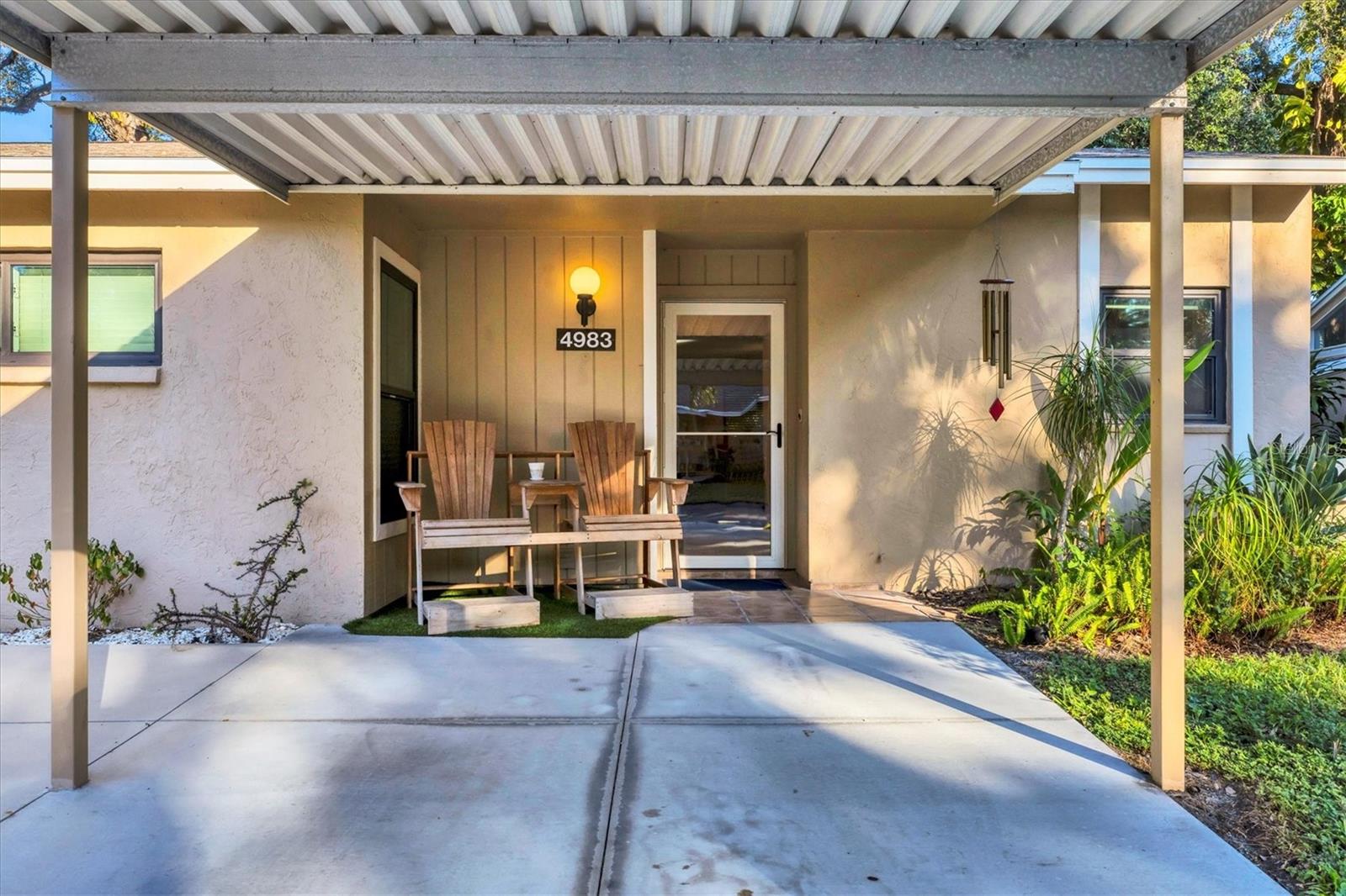 Image 5 of 41 For 4983 Village Gardens Drive 45