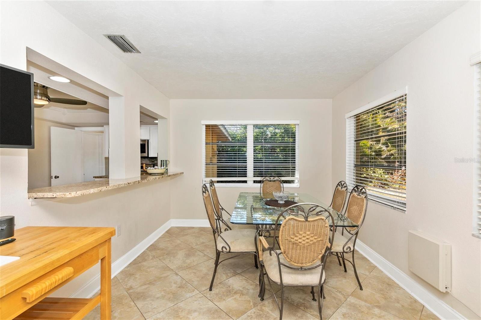 Image 17 of 56 For 3039 Chase Circle