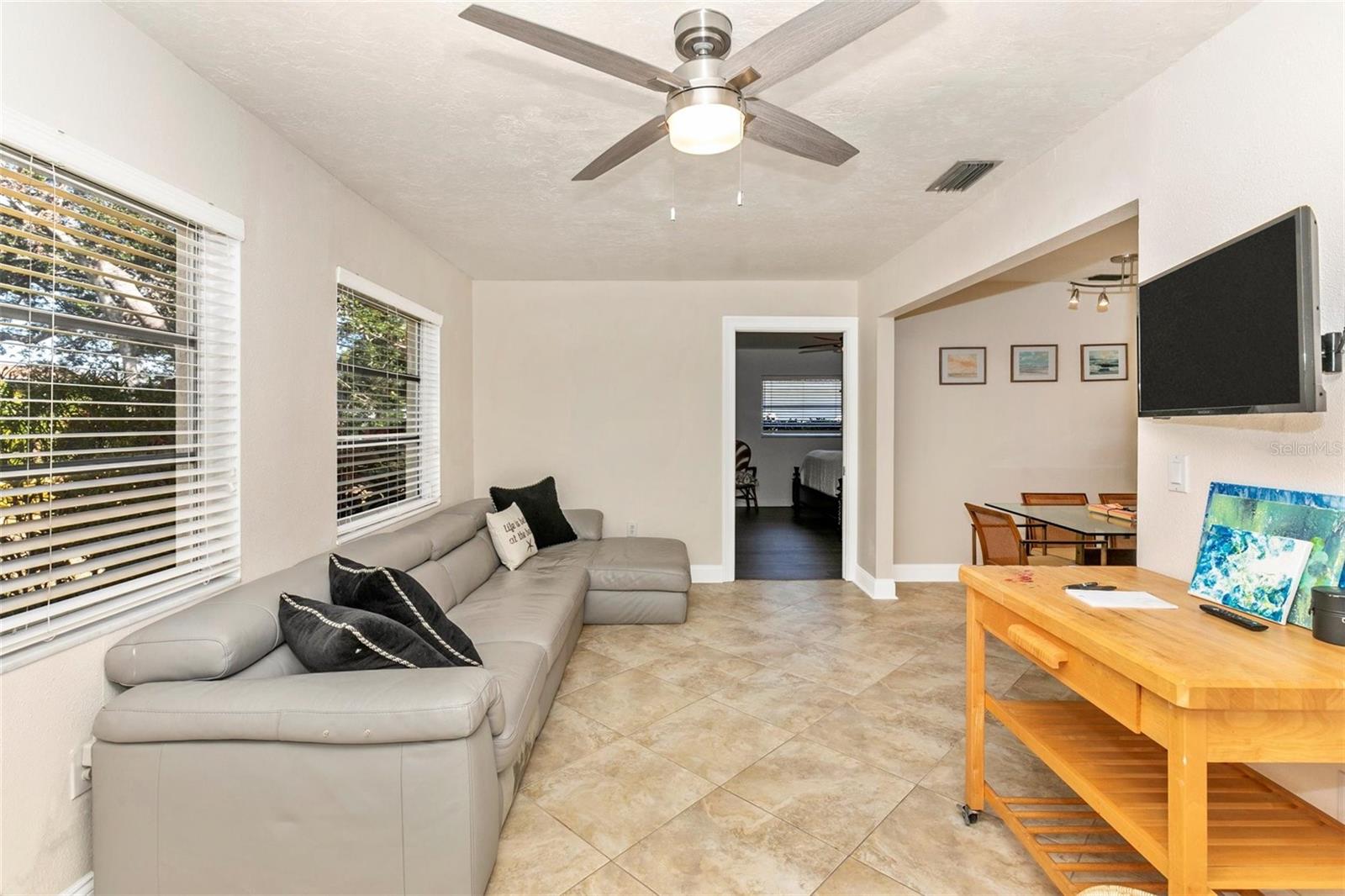 Image 20 of 56 For 3039 Chase Circle