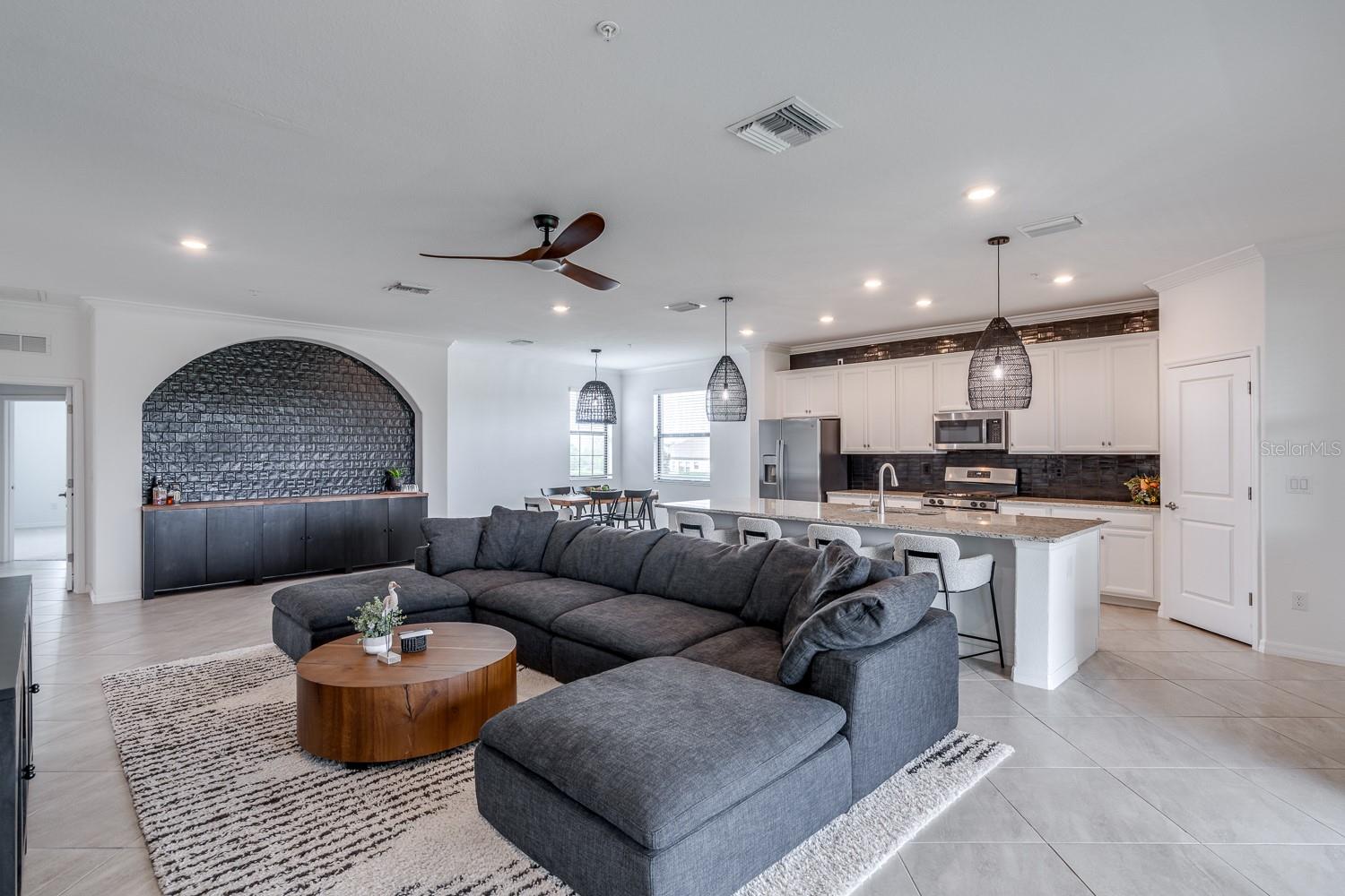 Image 10 of 48 For 6005 Worsham Lane 102