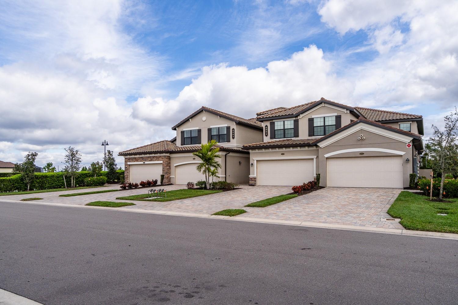 Image 45 of 48 For 6005 Worsham Lane 102