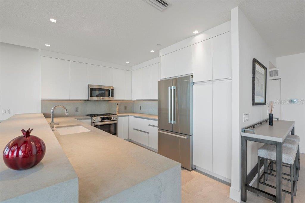 Image 19 of 64 For 800 Tamiami Trail 1603