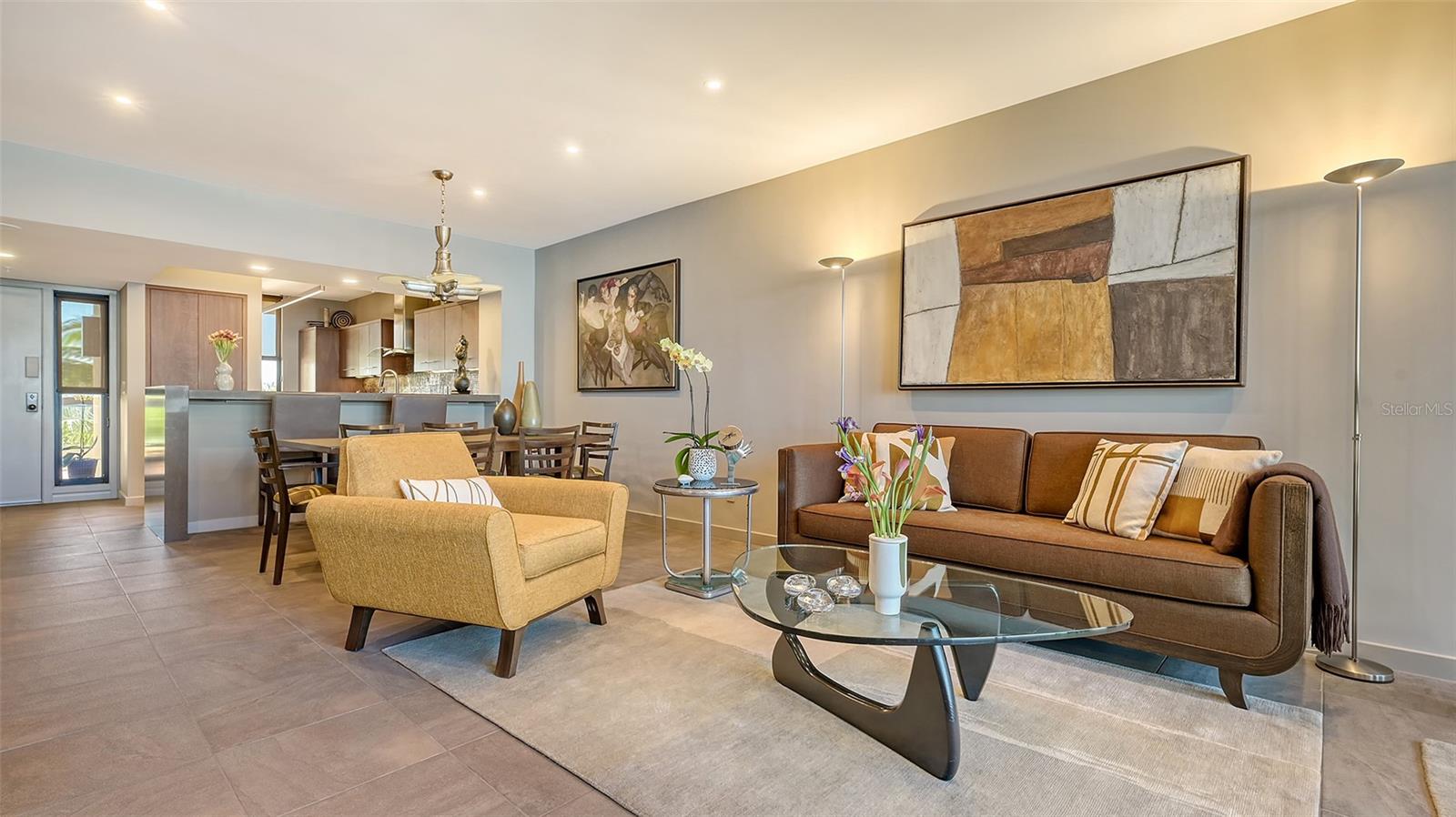 Image 12 of 66 For 2020 Harbourside Drive 432