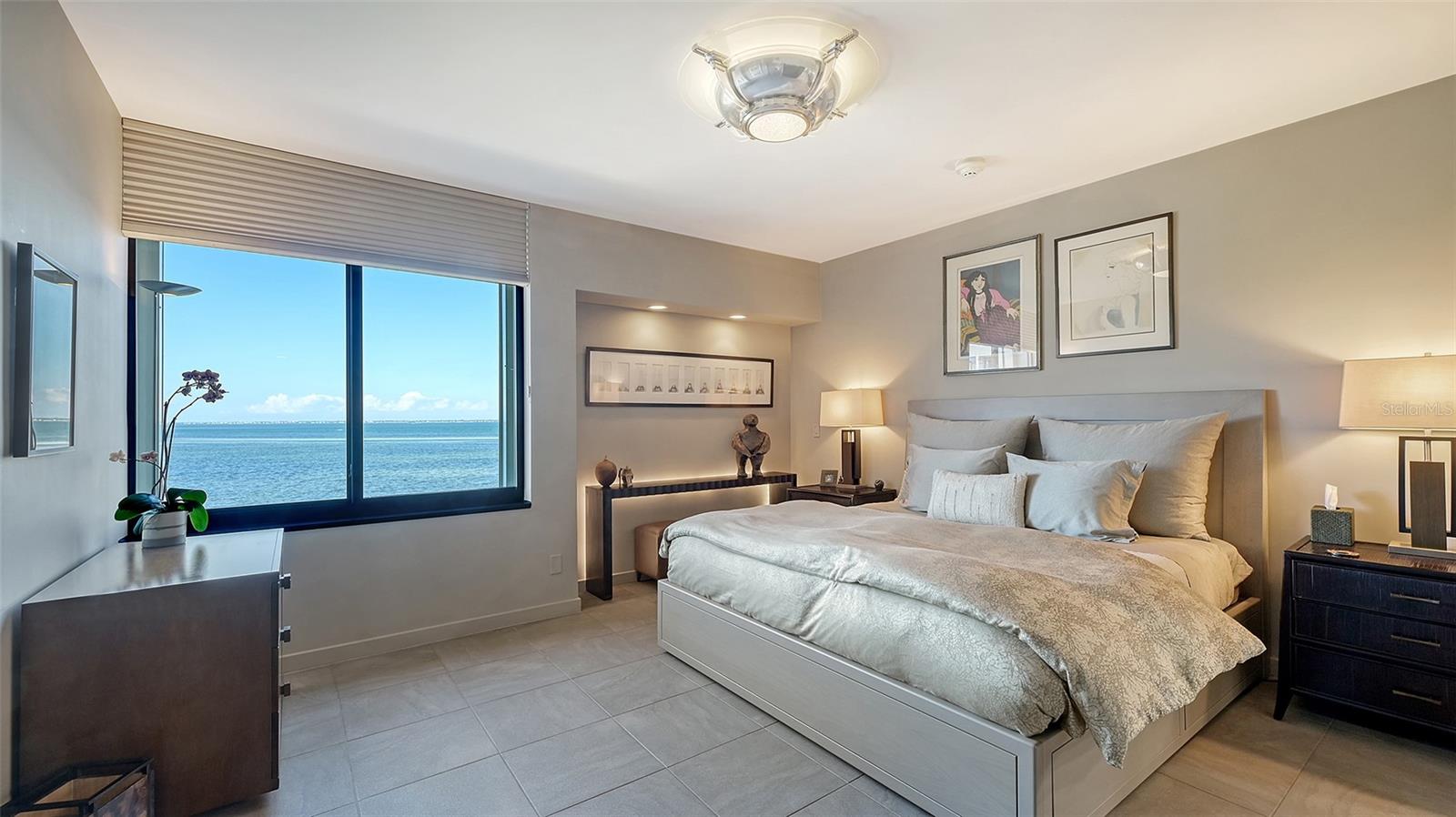Image 17 of 66 For 2020 Harbourside Drive 432
