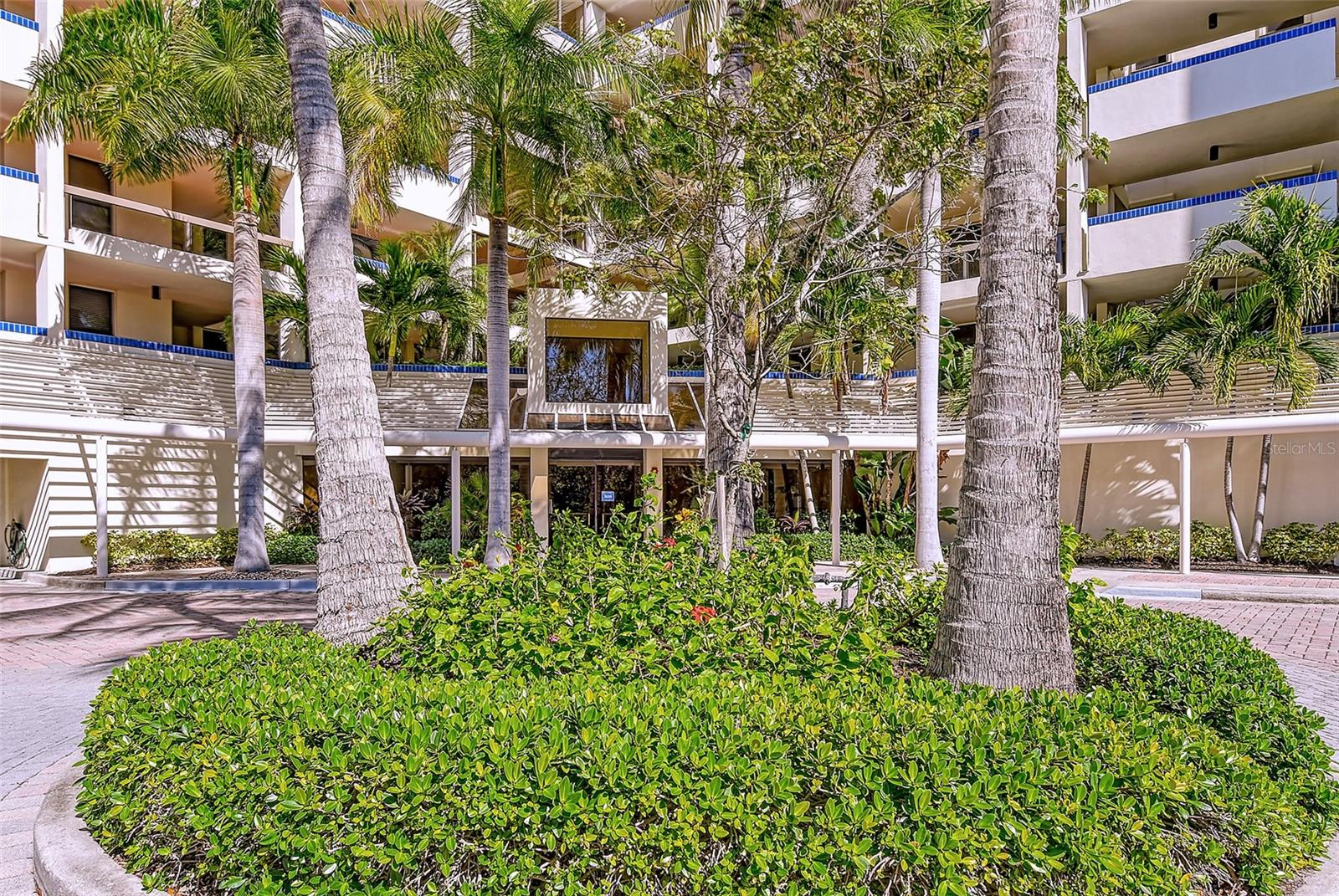 Image 30 of 66 For 2020 Harbourside Drive 432