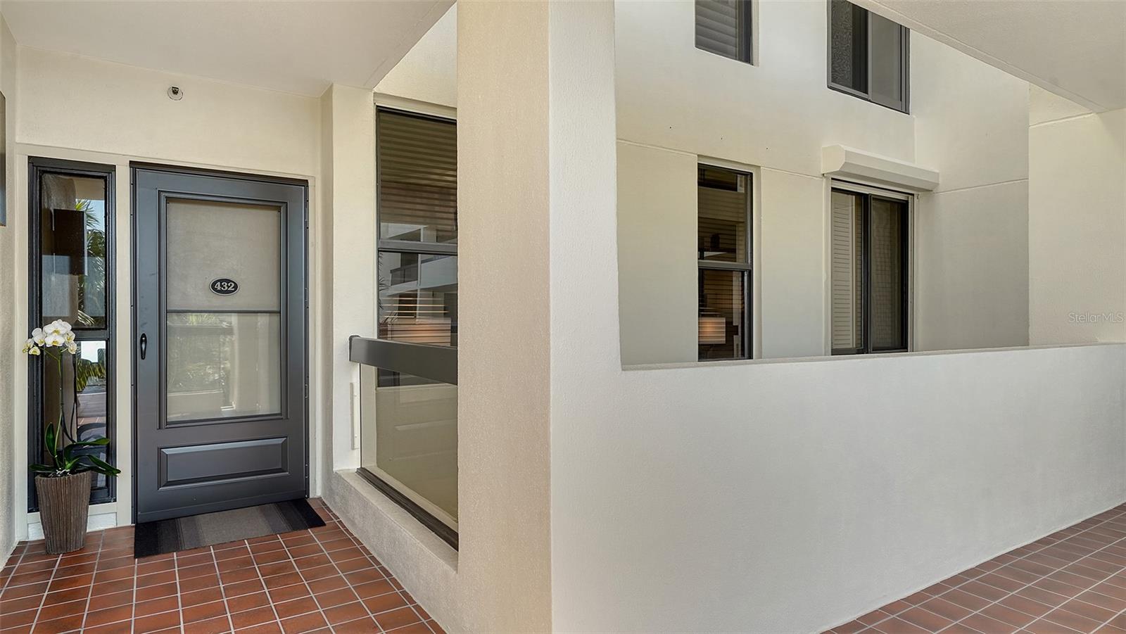 Image 32 of 66 For 2020 Harbourside Drive 432