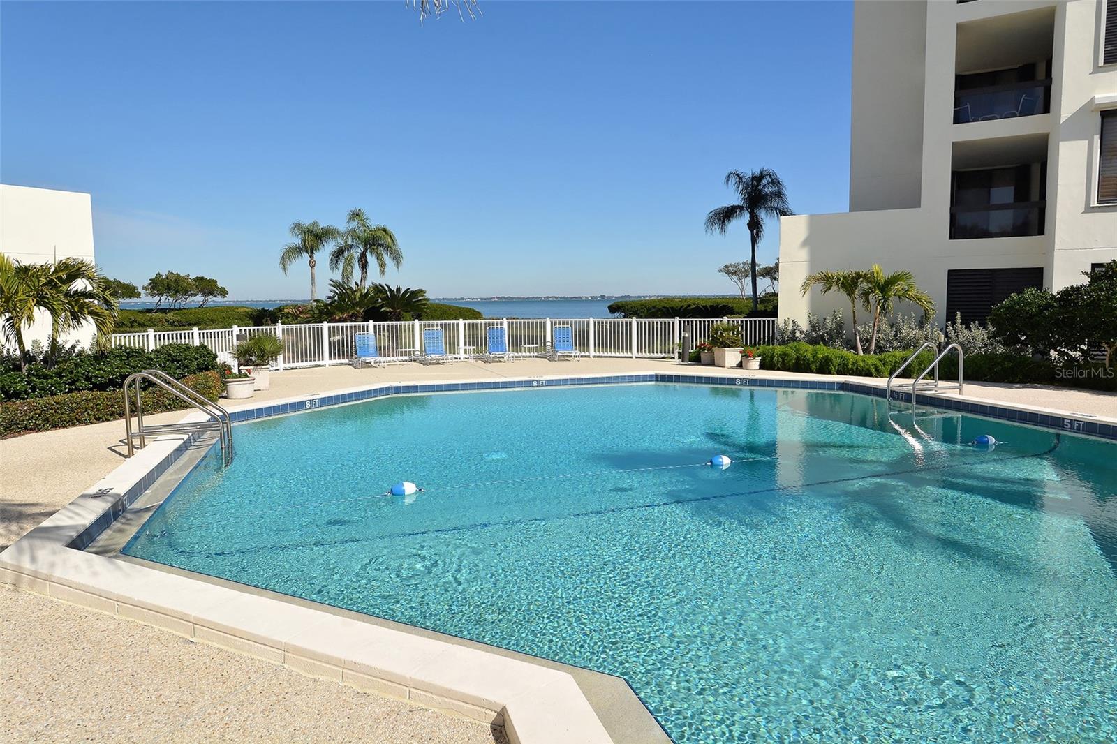 Image 44 of 66 For 2020 Harbourside Drive 432