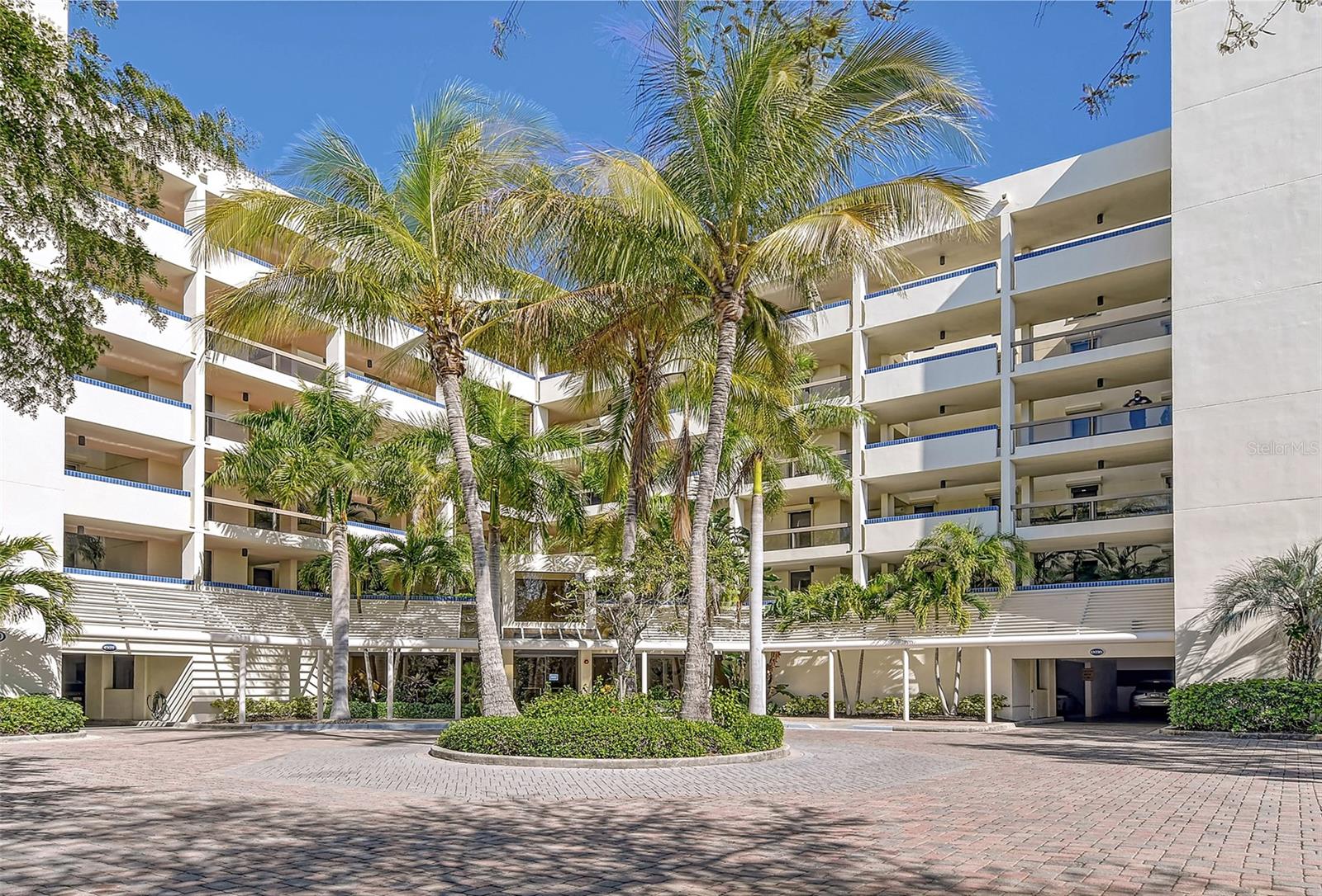Image 57 of 66 For 2020 Harbourside Drive 432