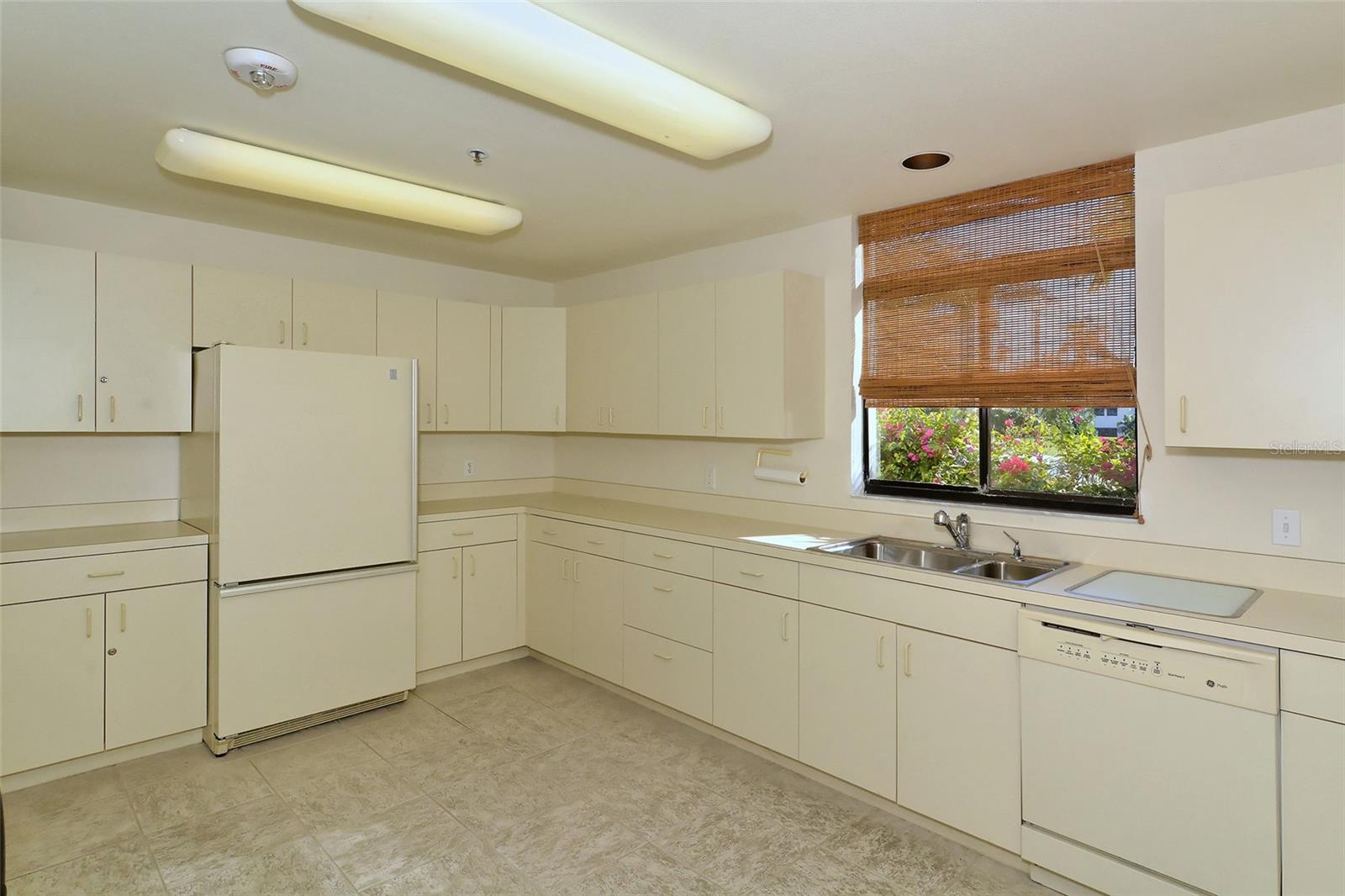 Image 61 of 66 For 2020 Harbourside Drive 432