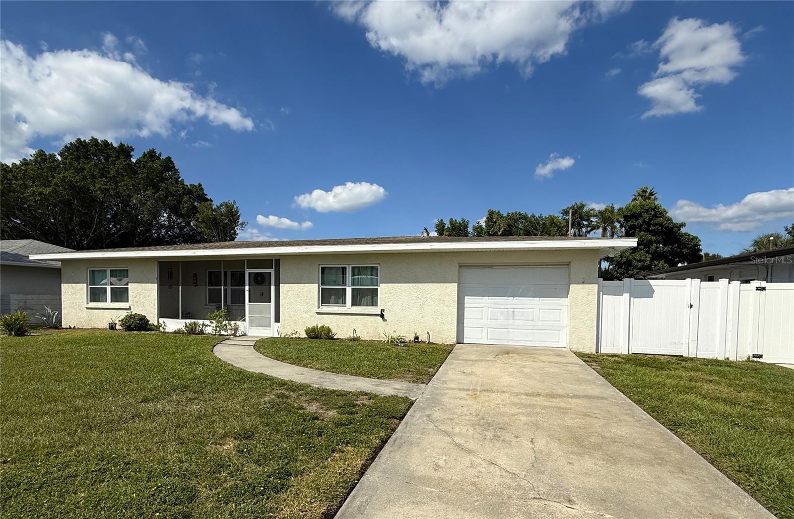 Image 2 of 23 For 2309 Tulip Street