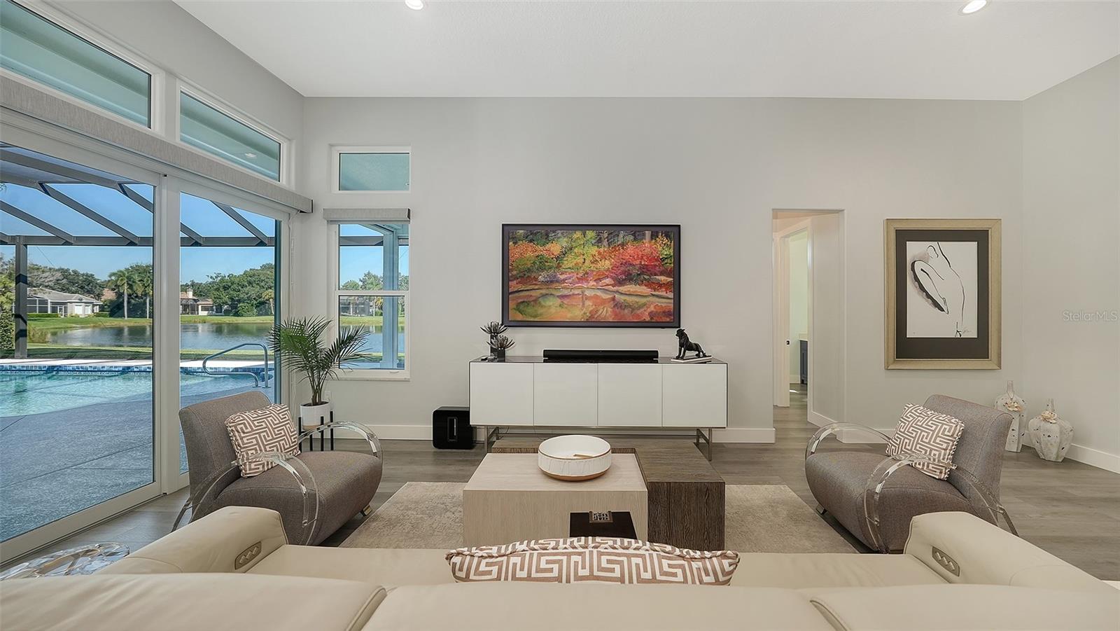 Image 17 of 45 For 7660 Donald Ross Road W