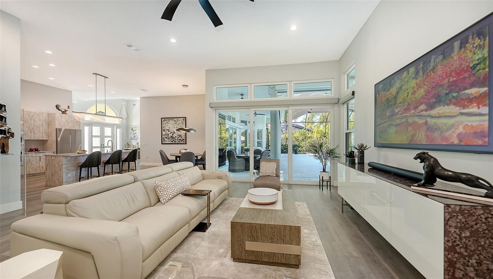 Image 18 of 45 For 7660 Donald Ross Road W