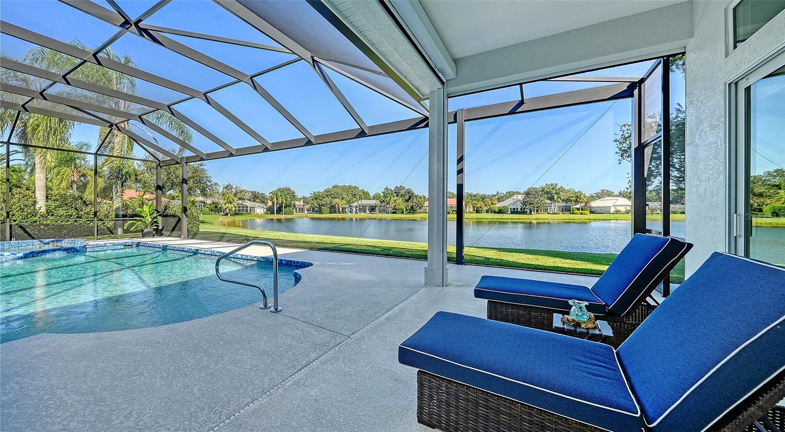 Image 25 of 45 For 7660 Donald Ross Road W