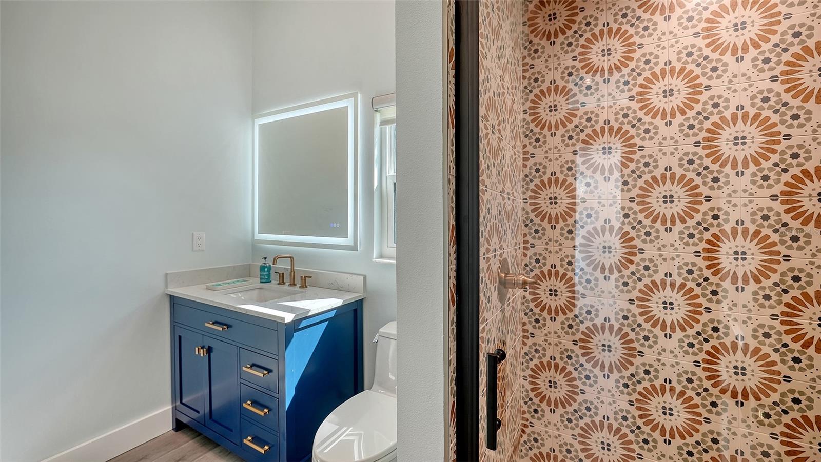 Image 29 of 45 For 7660 Donald Ross Road W